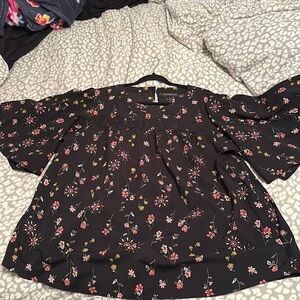 2 pcsLane Bryant size 18 black top with multi color floral & pink capris size 18